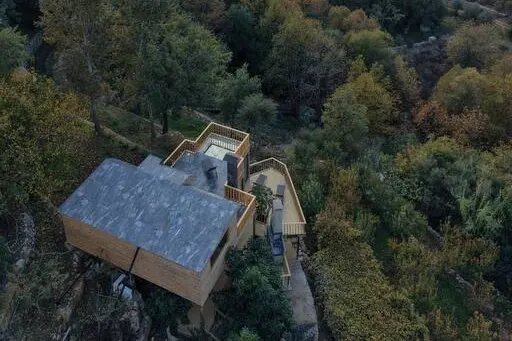 The lost cabin